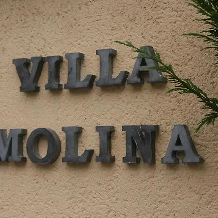 Chambre d'Hôtes La Villa Molina-3