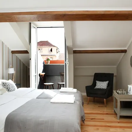 Flores Guest House-3