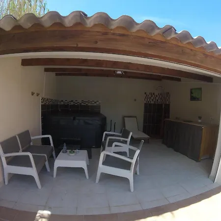 Aux Portes de la Camargue-3