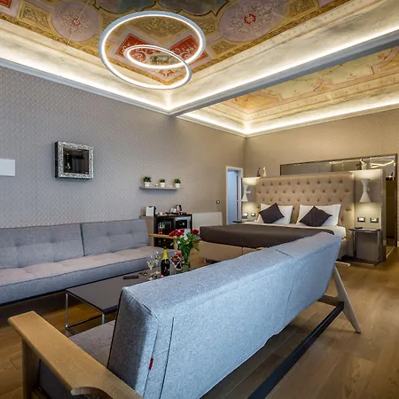 Martelli 6 Suite & Apartments-2