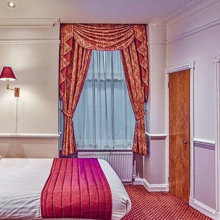 Hyde Park Radnor Hotel B&B-2