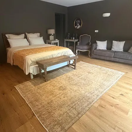 Patio 127-2