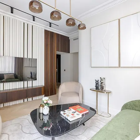 Luxury Apartments Near The Eiffel Tower-3