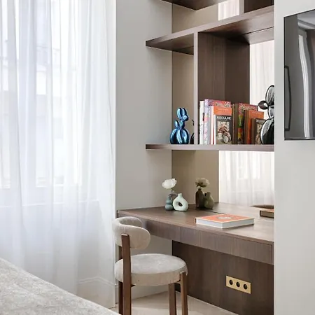 Luxury Apartments Near The Eiffel Tower-2