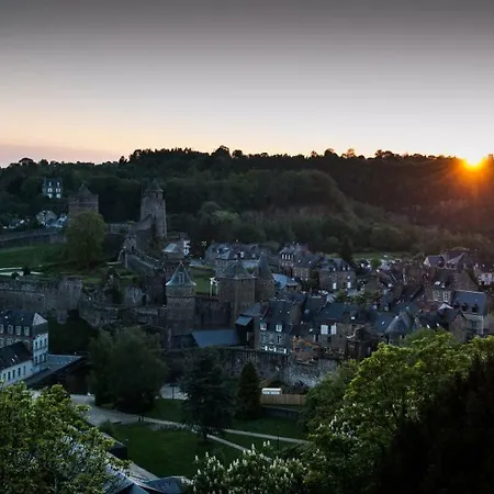 Hôtel particulier Le Mercier de Montigny -Une nuit sur les remparts--2