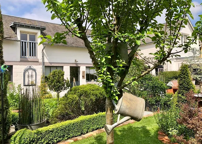 Bed and Breakfast Le grenier du jardin à Pontorson