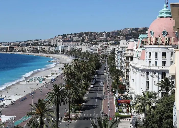 Bed and Breakfast Les Pieds dans l'Eau à Nice