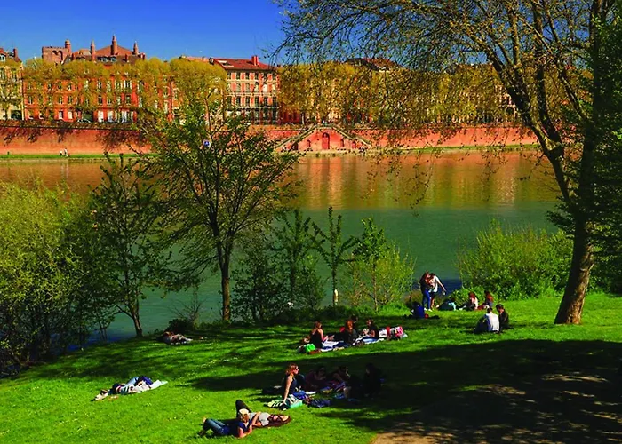 Bed and Breakfast la prairie demeure de charme eco-friendly à Toulouse