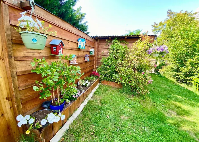Chambre d'hôteÔ Clair De Lune Chambres D'hôtes Climatisées À Sarlat - Parking Privé -piscine Chauffée - Espace Bien-être Avec