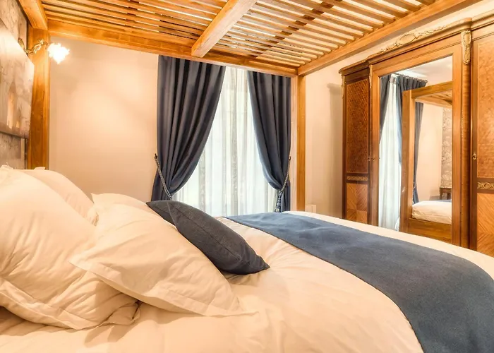 Le Petit Château de Barbizon au Bois du Mée