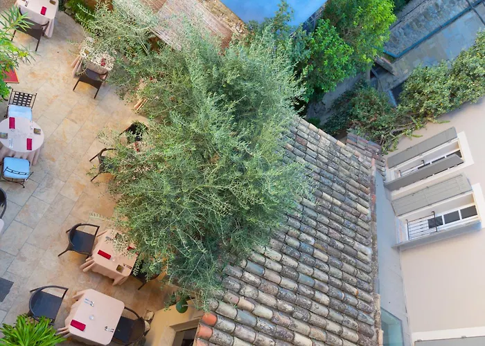 La Prévôté - Hôtel Particulier&Restaurant LʼIsle-sur-la-Sorgue