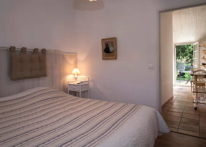 Bed and Breakfast Ecuries Sainte Croix à Carcassonne