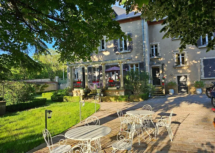Chambres d'Hôtes Côté Parc-Côté Jardin Nevers