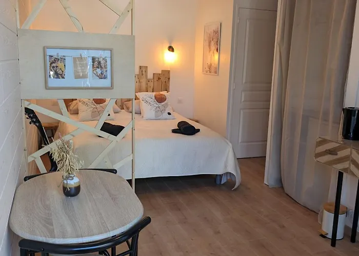 Bed and Breakfast Chez Céline et Sébastien à Aigues-Mortes