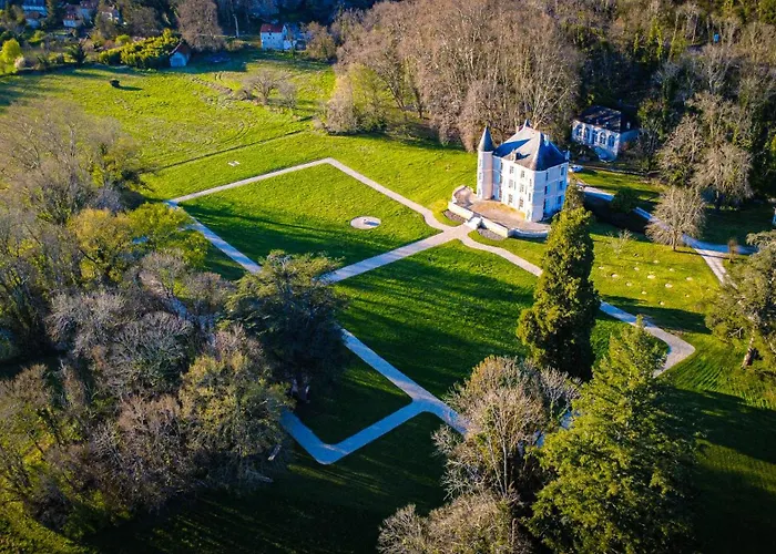 Queen'S Escape Martel