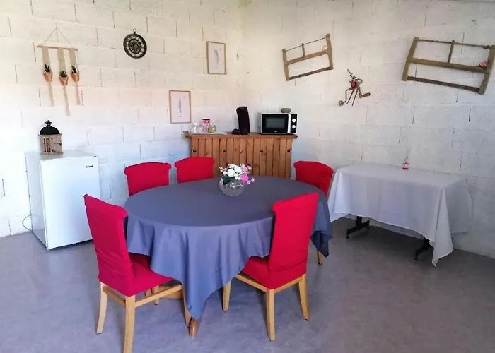 La Maison des Amis Les Essarts 