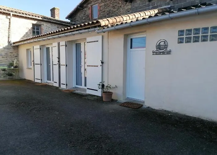 La Maison des Amis Les Essarts 