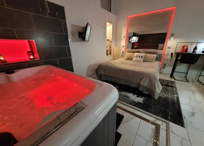 Escapade Blésoise Chambres-Appart-Loft&Spa-Jacuzzi Blois