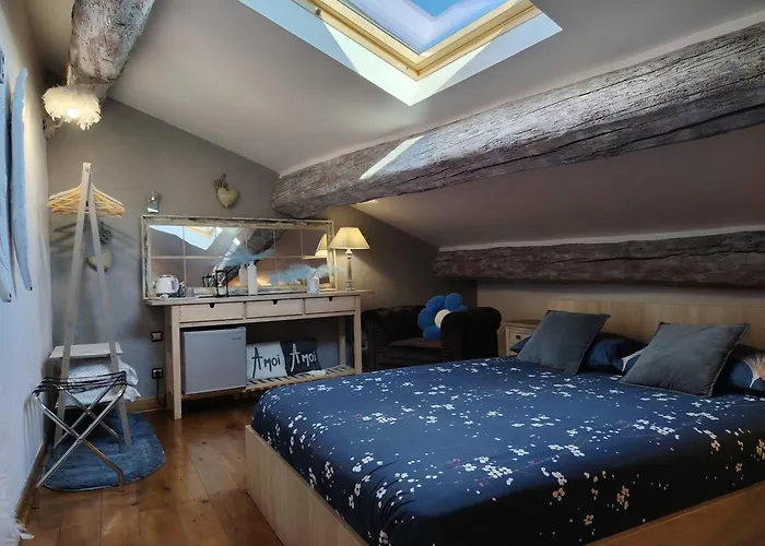 Chambre d'hôteARTEMIA Maison Vigneronne - Chambre D Hôtes-B&B-piscine