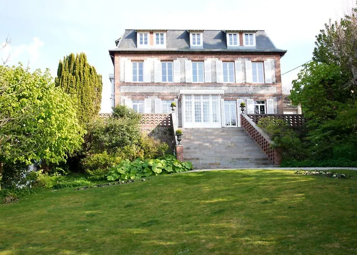 Bed and Breakfast Castel De La Terrasse à Étretat