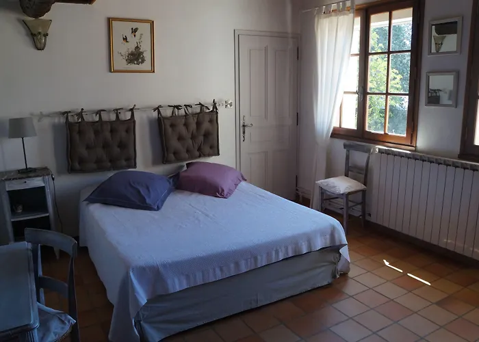 Bed and Breakfast Lo Rastelié à Suze-la-Rousse