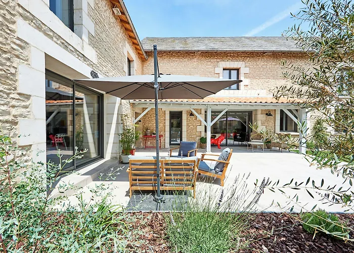 Chambre d'hôteAU LOGIS DE BELLEFOIS - Chambres D'hôtes&Restauration