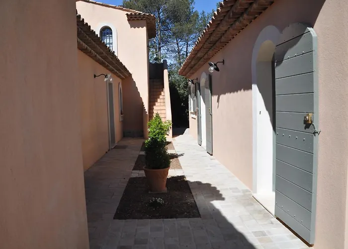 Le Clos Geraldy - Charming B&B et Spa Saint-Maximin