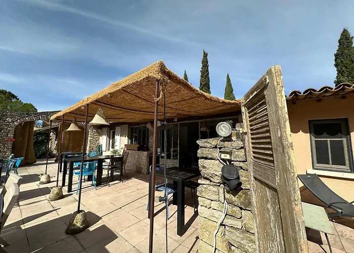 Bed and Breakfast Mas La Provence à LʼIsle-sur-la-Sorgue