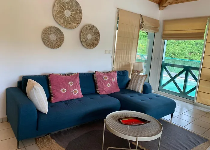 Villa Ongizatea au calme avec piscine et vue montagne Urrugne