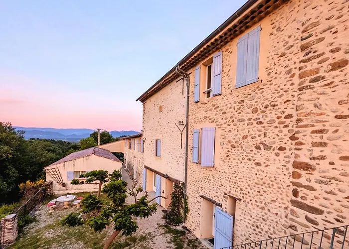 Bed and Breakfast La Ferme de Valauris à Valernes