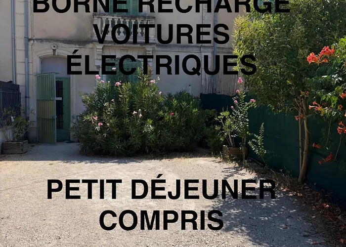 Bed and Breakfast Côté Court à LʼIsle-sur-la-Sorgue