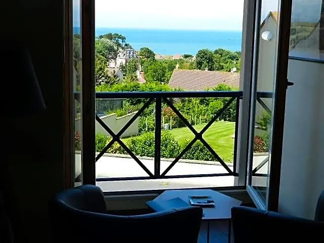 Le Ruban Bleu Face A La Mer Arromanches-les-Bains