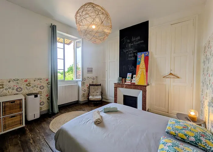 Bed and Breakfast White Chapel à Condom