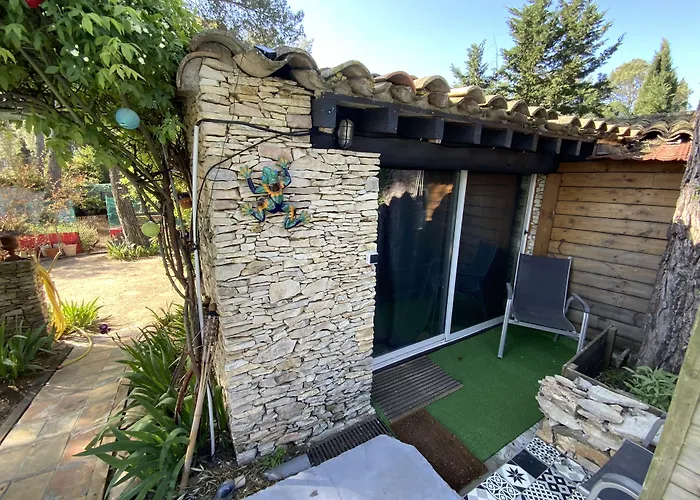 Inn 4 Bears Nîmes