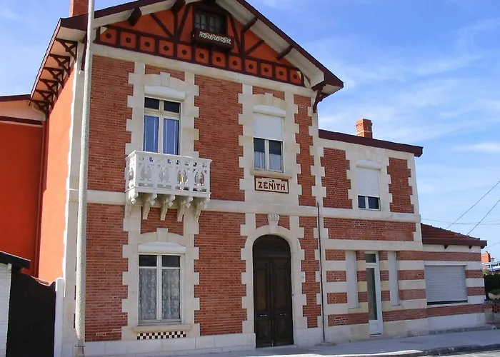 Villa Zenith Hostel - La Maison