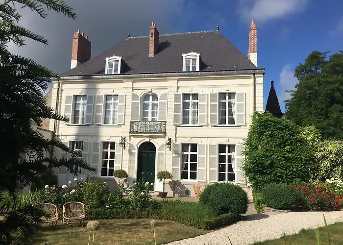 Bed and Breakfast Entre Cour et Jardin à Arras