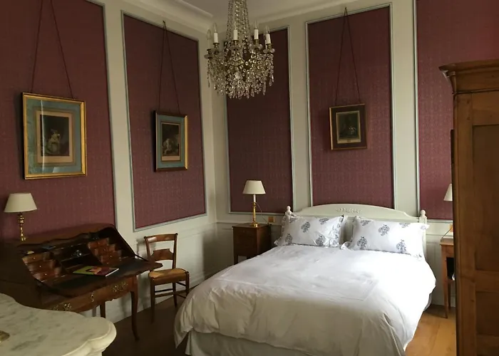 Bed and Breakfast Entre Cour et Jardin à Arras